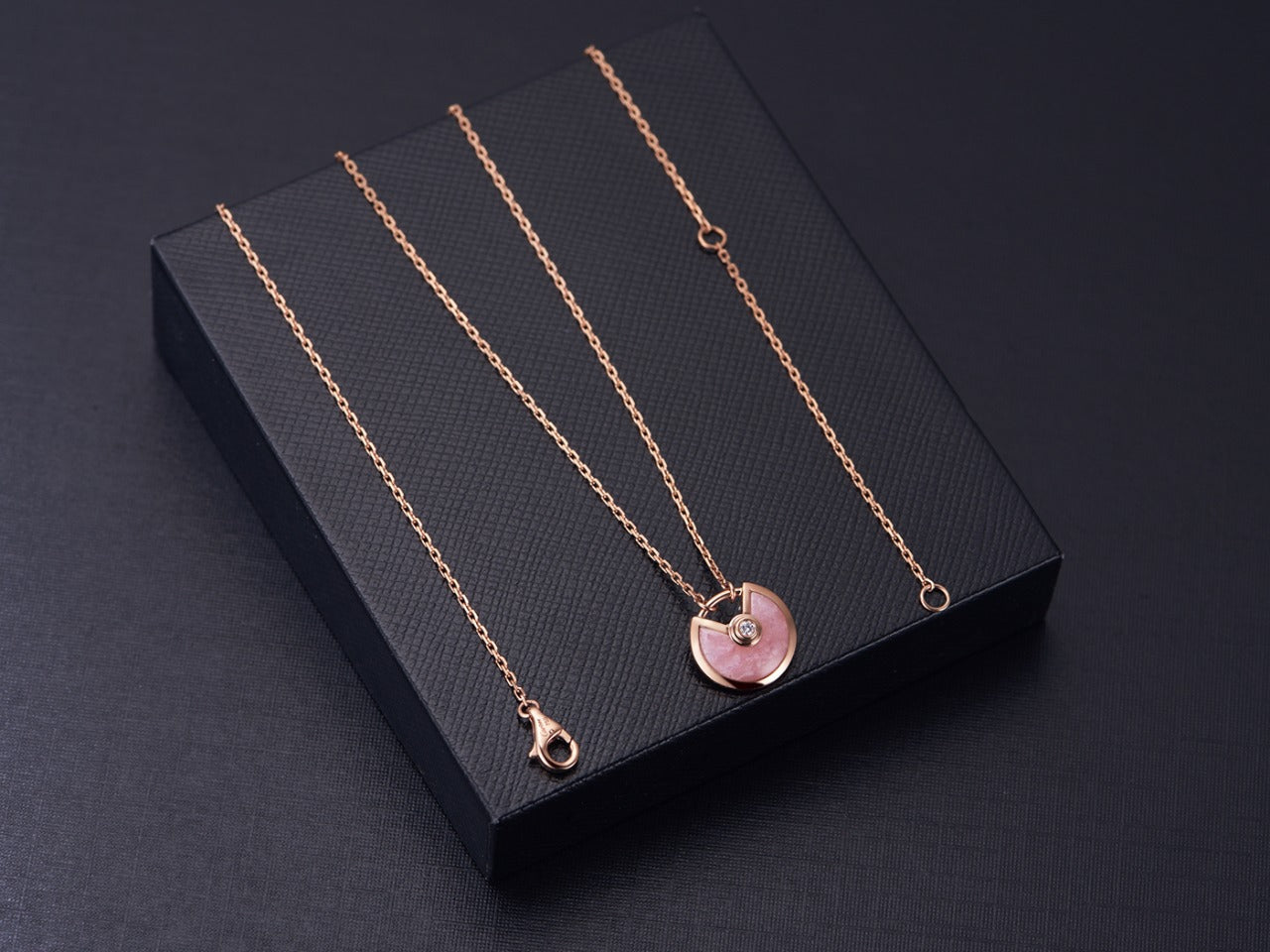 ¡®Glow Jewelry¡¯AMULETTE ROSE GOLD PINK MOP NECKLACE