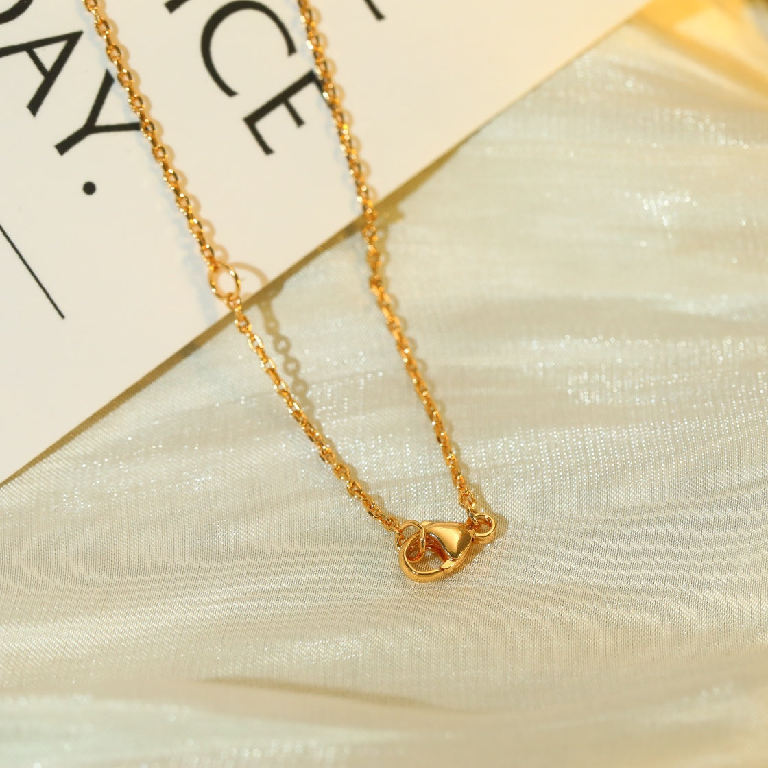 ¡®Glow Jewelry¡¯VOLT SILVER DIAMOND PEDANT NECKLACE