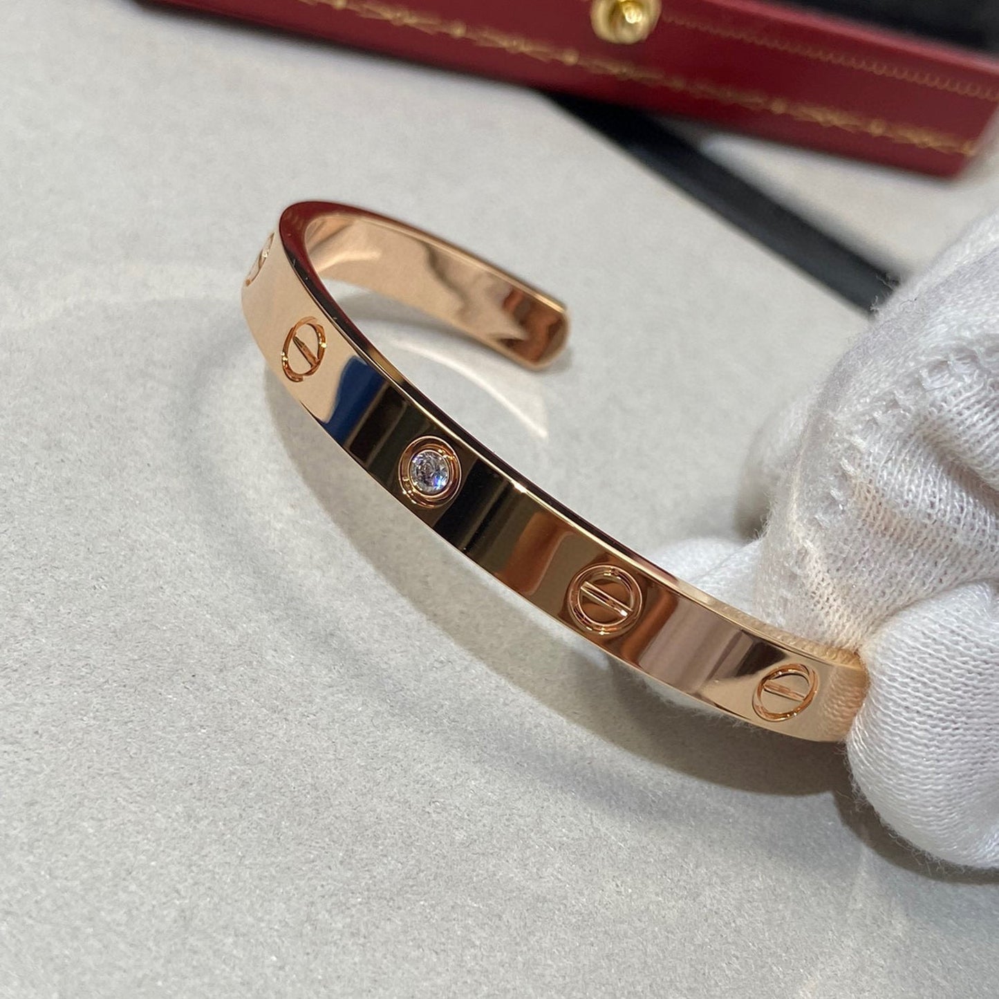 ¡®Glow Jewelry¡¯LOVE BRACELET 6.1MM 1 DIAMOND OPEN CUFF