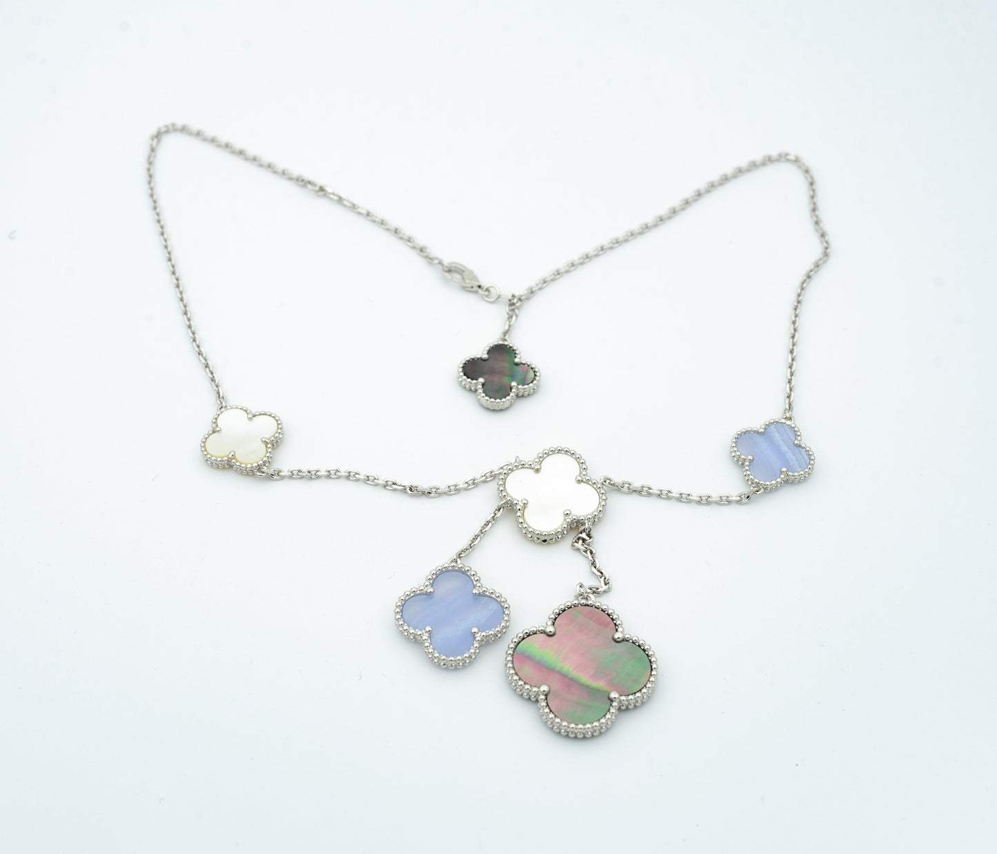 ¡®Glow Jewelry¡¯CLOVER MOP CHALCEDONY NECKLACE SILVER 6 MOTIF