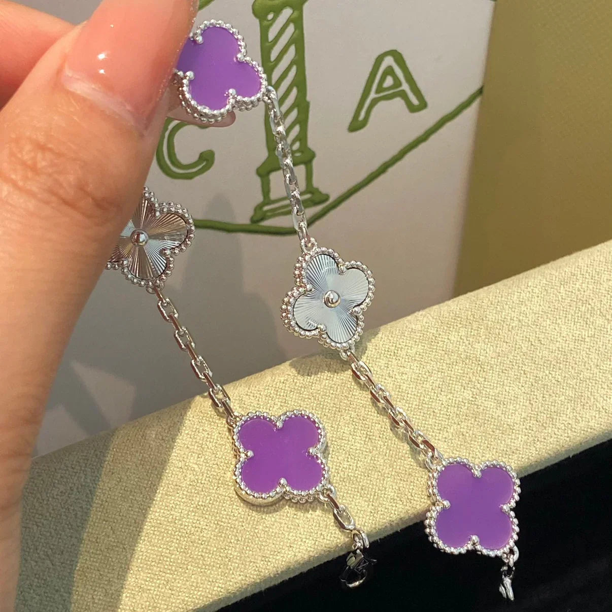 [Glow Jewelry]New  CLOVER 5 MOTIF VIOLET BRACELET COLLECTION