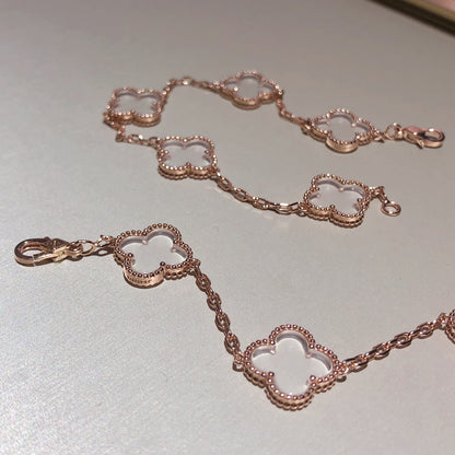 [Glow Jewelry]ニュー クローバー 5モチーフ ロッククリスタルブレスレット