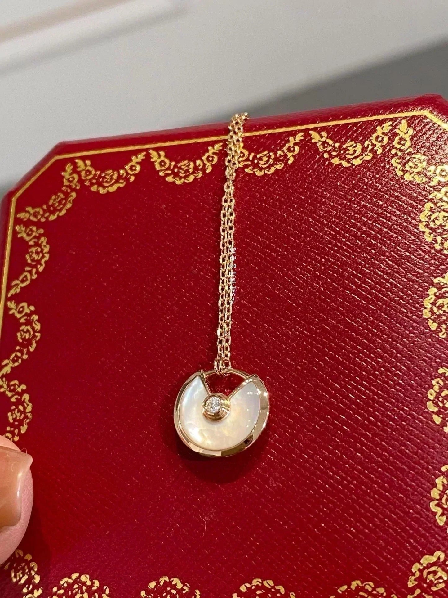 ¡®Glow Jewelry¡¯AMULETTE ROSE GOLD MOP NECKLACE