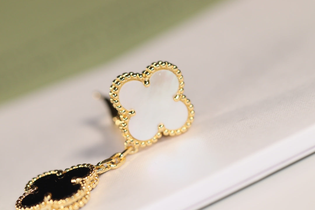 ¡®Glow Jewelry¡¯CLOVER EARRINGS GOLD ONYX MOP 3 MOTIF