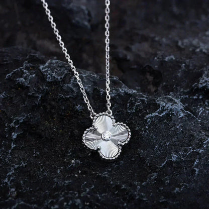 [Glow Jewelry]CLOVER  15MM DIAMOND LASER NECKLACE SILVER