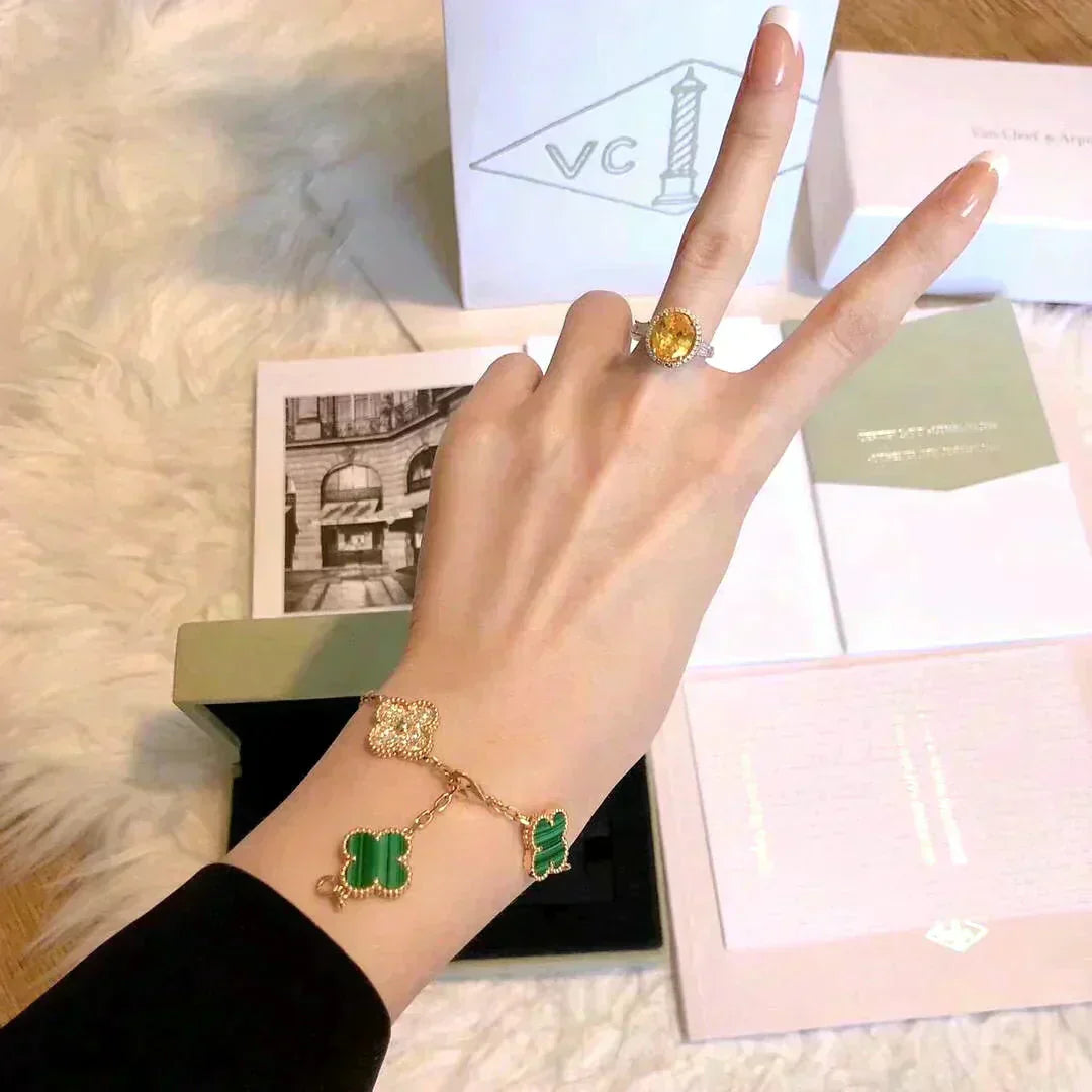 [Glow Jewelry]New  CLOVER 5 MOTIF MALACHITE BRACELET COLLECTION