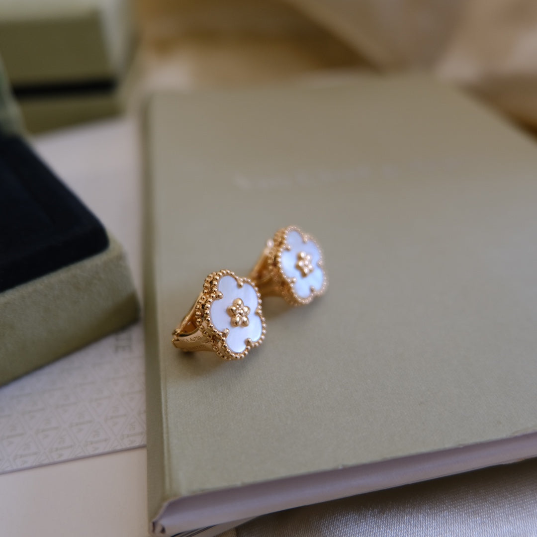 ¡®Glow Jewelry¡¯LUCKY PINK GOLD WHITE MOP EARRINGS