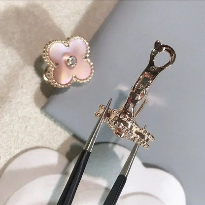 ¡®Glow Jewelry¡¯CLOVER MEDIUM 1 MOTIFS  PINK MOP DIAMOND EARRINGS