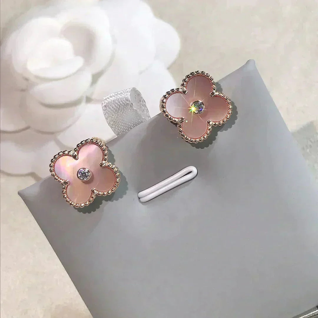 [Glow Jewelry]CLOVER MEDIUM 1 MOTIFS  PINK MOP DIAMOND EARRINGS