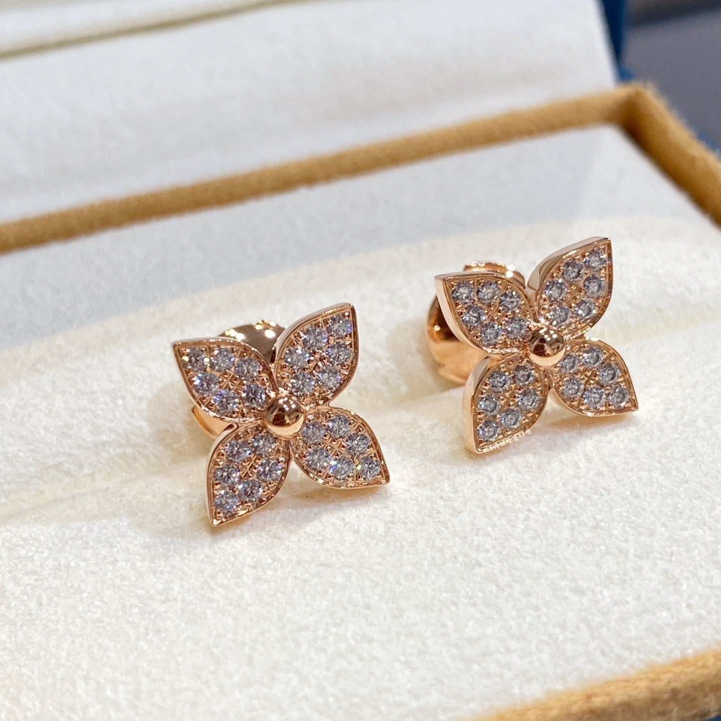 ¡®Glow Jewelry¡¯STAR DIAMOND EARRINGS