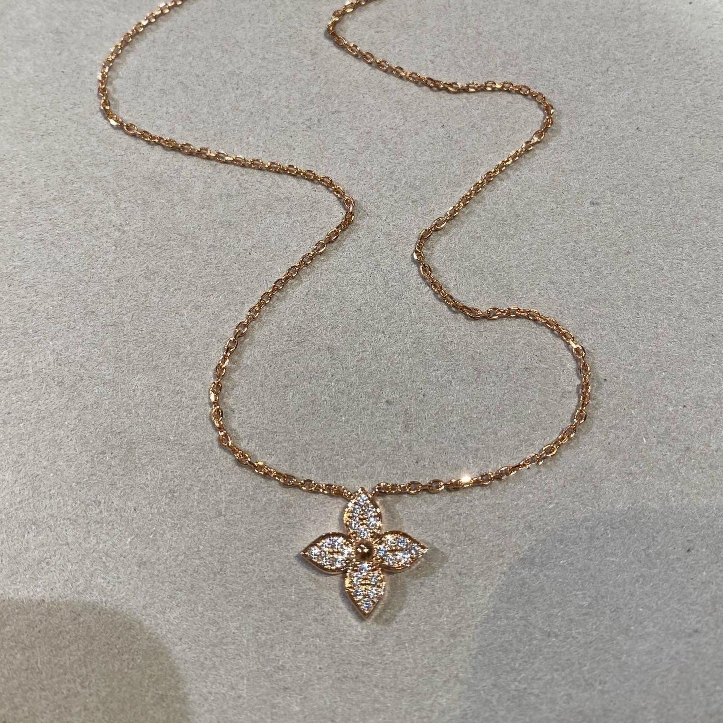 ¡®Glow Jewelry¡¯STAR DIAMOND NECKALCE