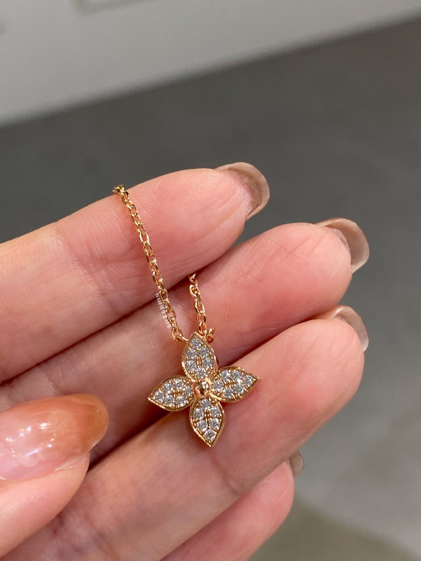 ¡®Glow Jewelry¡¯STAR DIAMOND NECKALCE