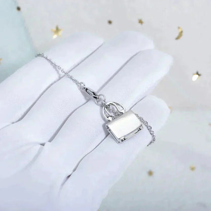 ¡®Glow Jewelry¡¯AMULETTE PEDANT SILVER NECKLACE