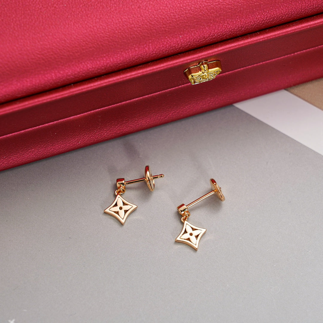 ¡®Glow Jewelry¡¯STAR EARRINGS GOLD