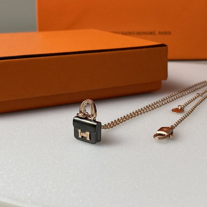 ¡®Glow Jewelry¡¯CONSTANCE BLACK PEDANT PINK GOLD NECKLACE