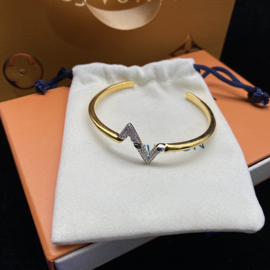 ¡®Glow Jewelry¡¯VOLTE UPSITE DOWN DIAMOND GOLD OPEN BRACELET