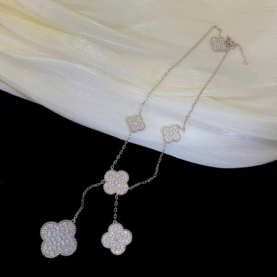 ¡®Glow Jewelry¡¯CLOVER 5 MOTIFS SILVER DIAMONDS NECKLACE