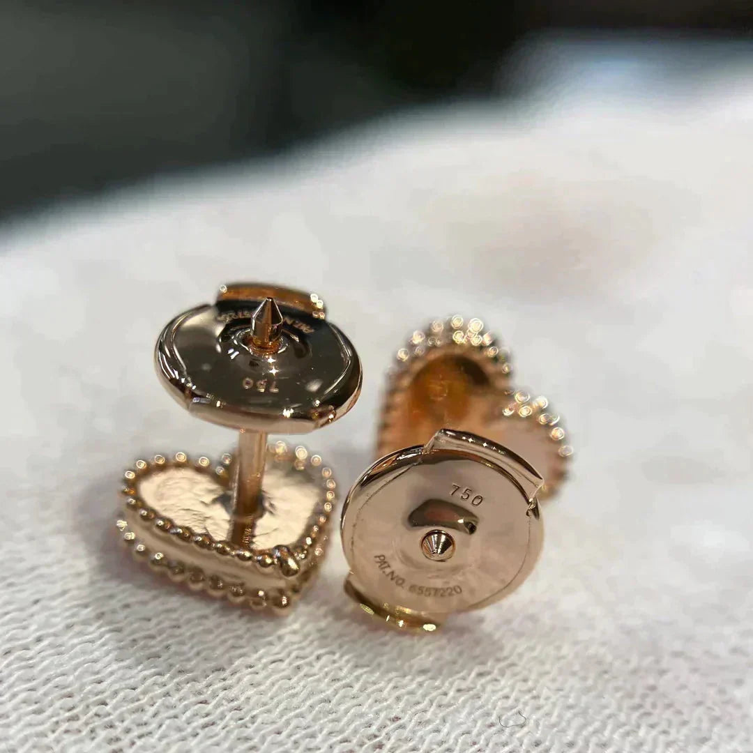¡®Glow Jewelry¡¯HEART CARNELIAN STUD EARRINGS