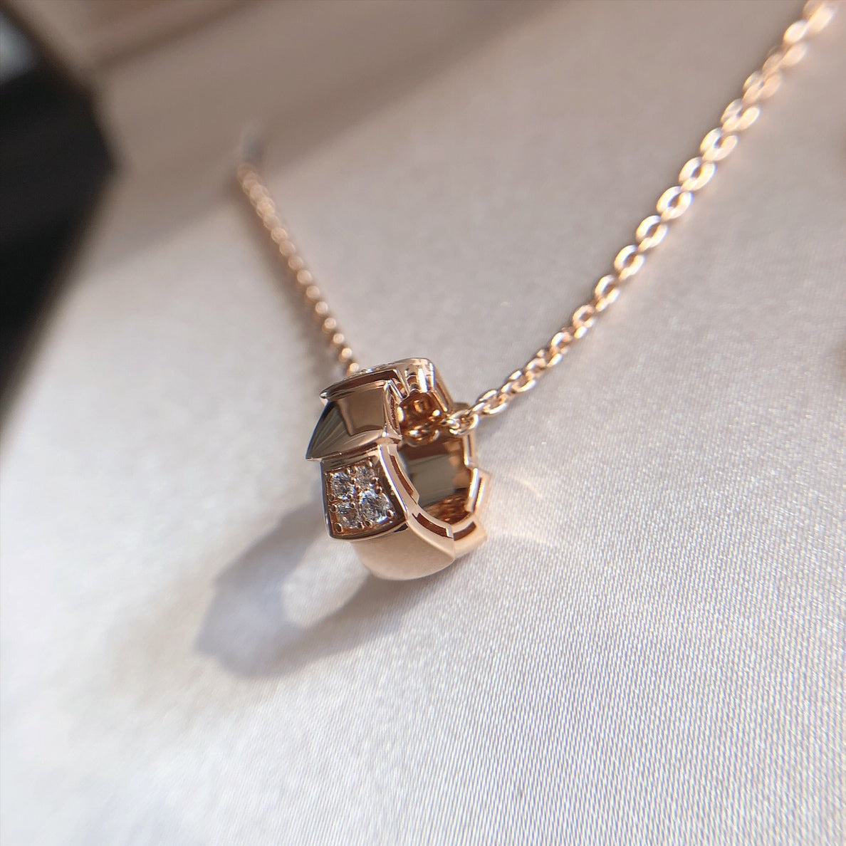 [Glow Jewelry]SERPENTI PEDANT DIAMOND PINK GOLD NECKLACE