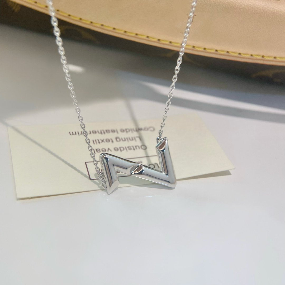 ¡®Glow Jewelry¡¯VOLTE UPSIDE DOWN NECKLACE