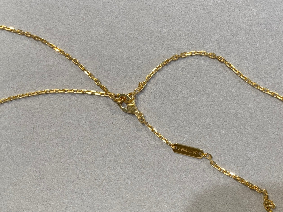 [Glow Jewelry]CLOVER 25MM NECKLACE GOLD CARNELIAN
