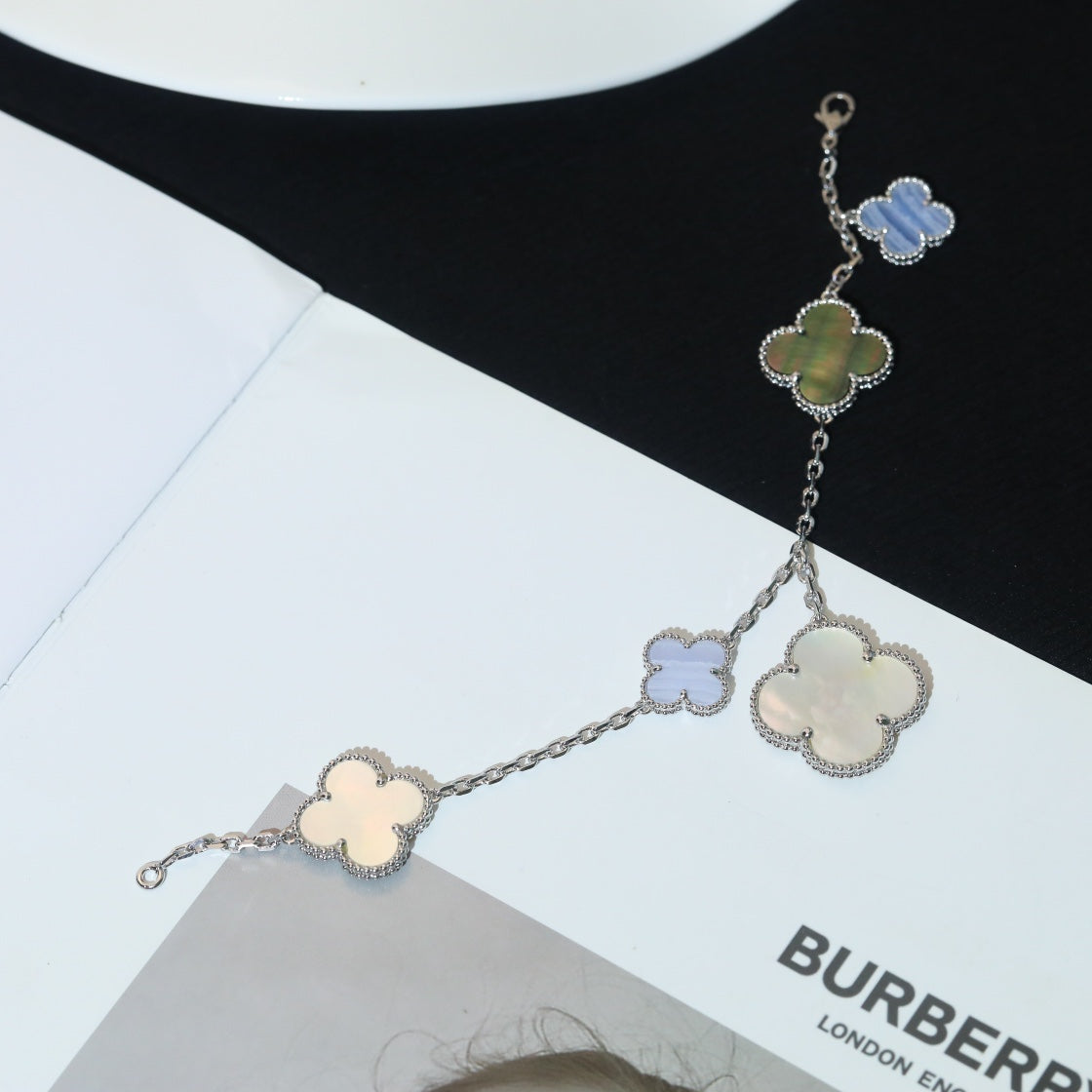[Glow Jewelry]CLOVER BRACELET 5 MOTIFS MOP CHALCEDONY SILVER