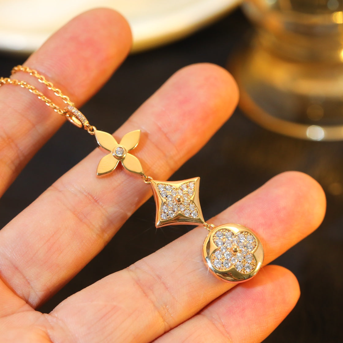 ¡®Glow Jewelry¡¯STAR AND SUN DIAMOND PINK GOLD NECKLACE