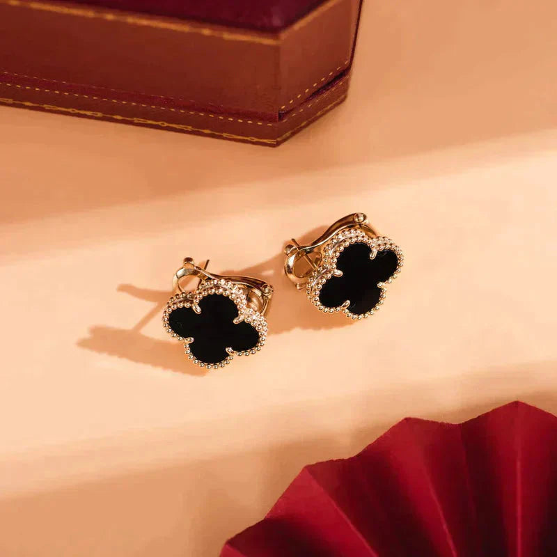 ¡®Glow Jewelry¡¯CLOVER MEDIUM 1 MOTIFS  ONYX STUD EARRINGS
