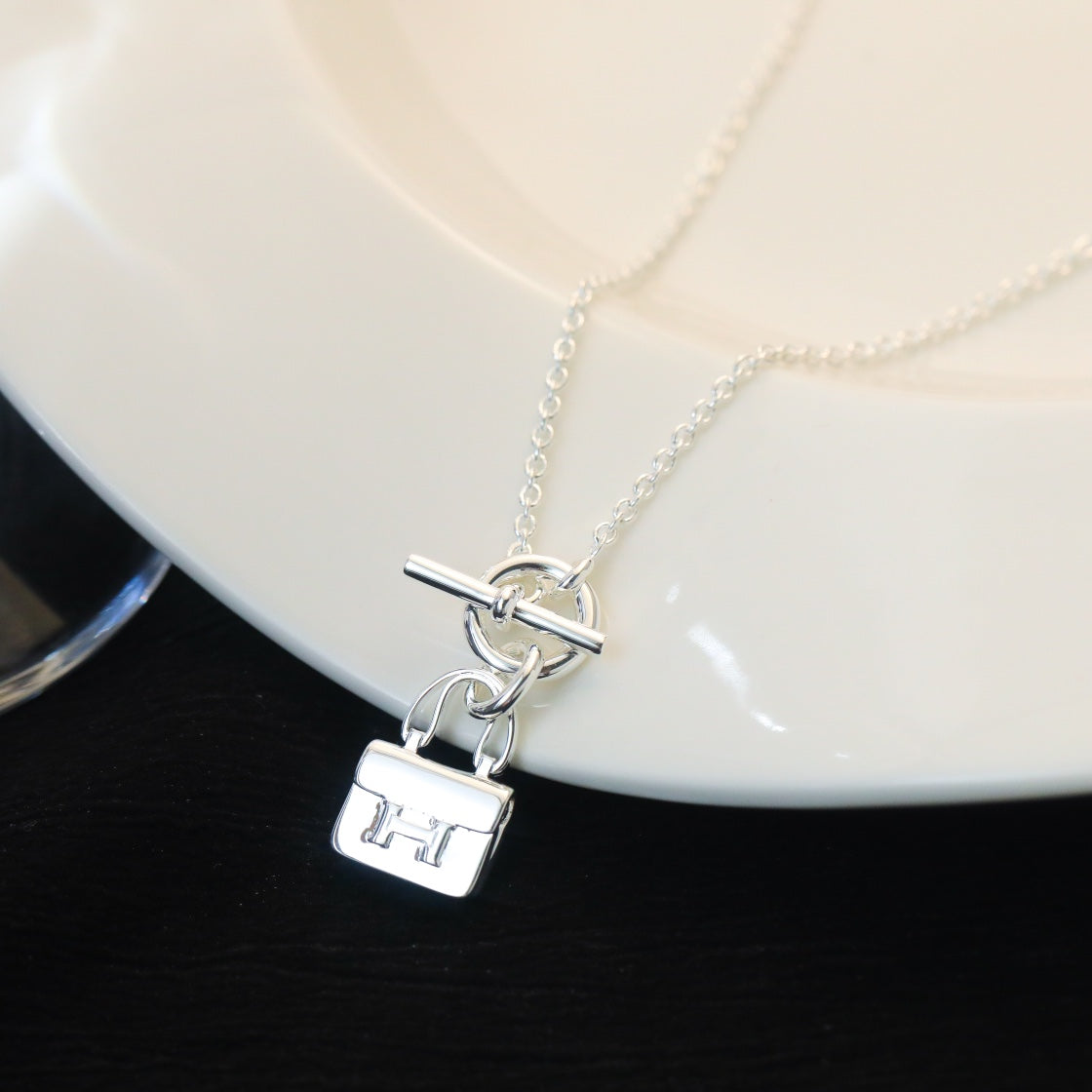 ¡®Glow Jewelry¡¯POP H PEDANT SILVER NECKLACE