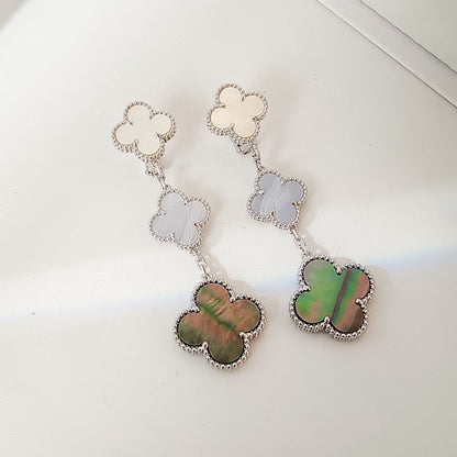 ¡®Glow Jewelry¡¯CLOVER 3 MOTIFS CHALCEDONY DARK MOP SILVER EARRINGS