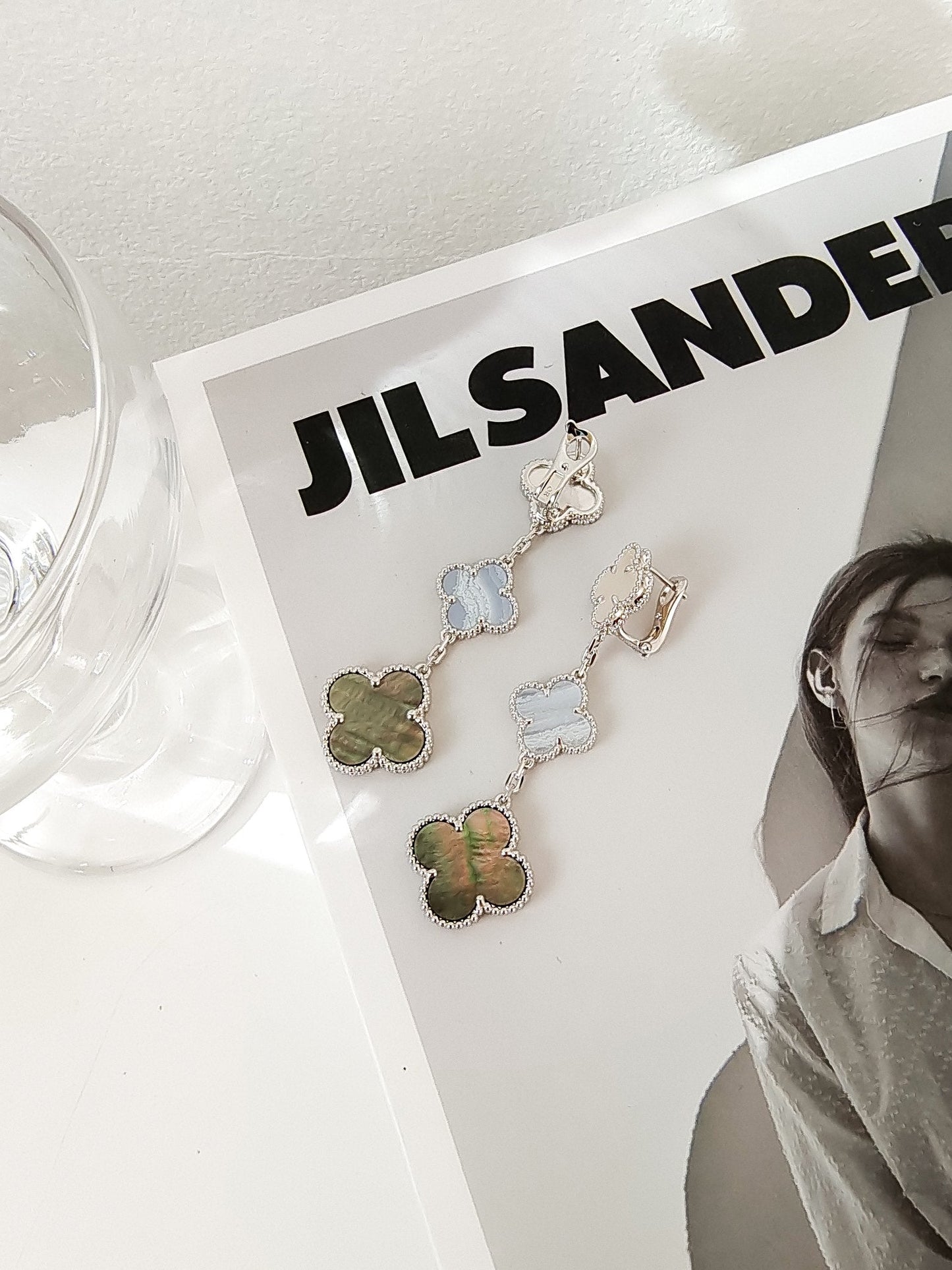 ¡®Glow Jewelry¡¯CLOVER 3 MOTIFS CHALCEDONY DARK MOP SILVER EARRINGS