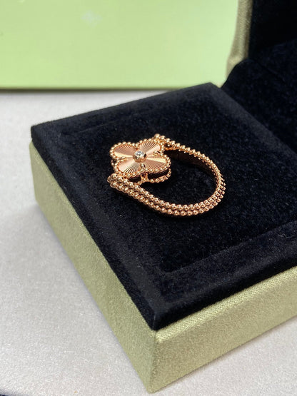 ¡®Glow Jewelry¡¯CLOVER RIVERSIBLE ROSE GOLD RING