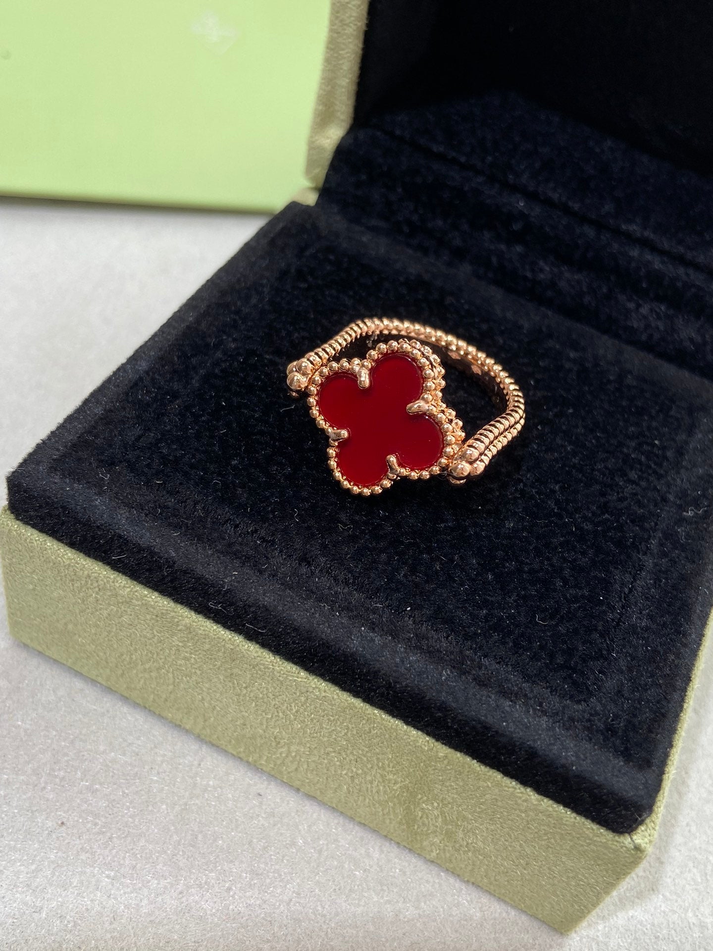 ¡®Glow Jewelry¡¯CLOVER RIVERSIBLE ROSE GOLD RING