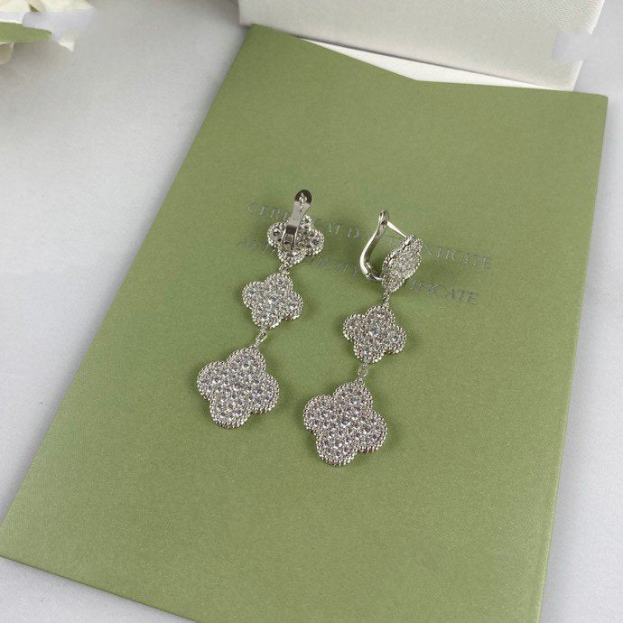 ¡®Glow Jewelry¡¯CLOVER 3 MOTIF DIAMOND SILVER DROP EARRINGS