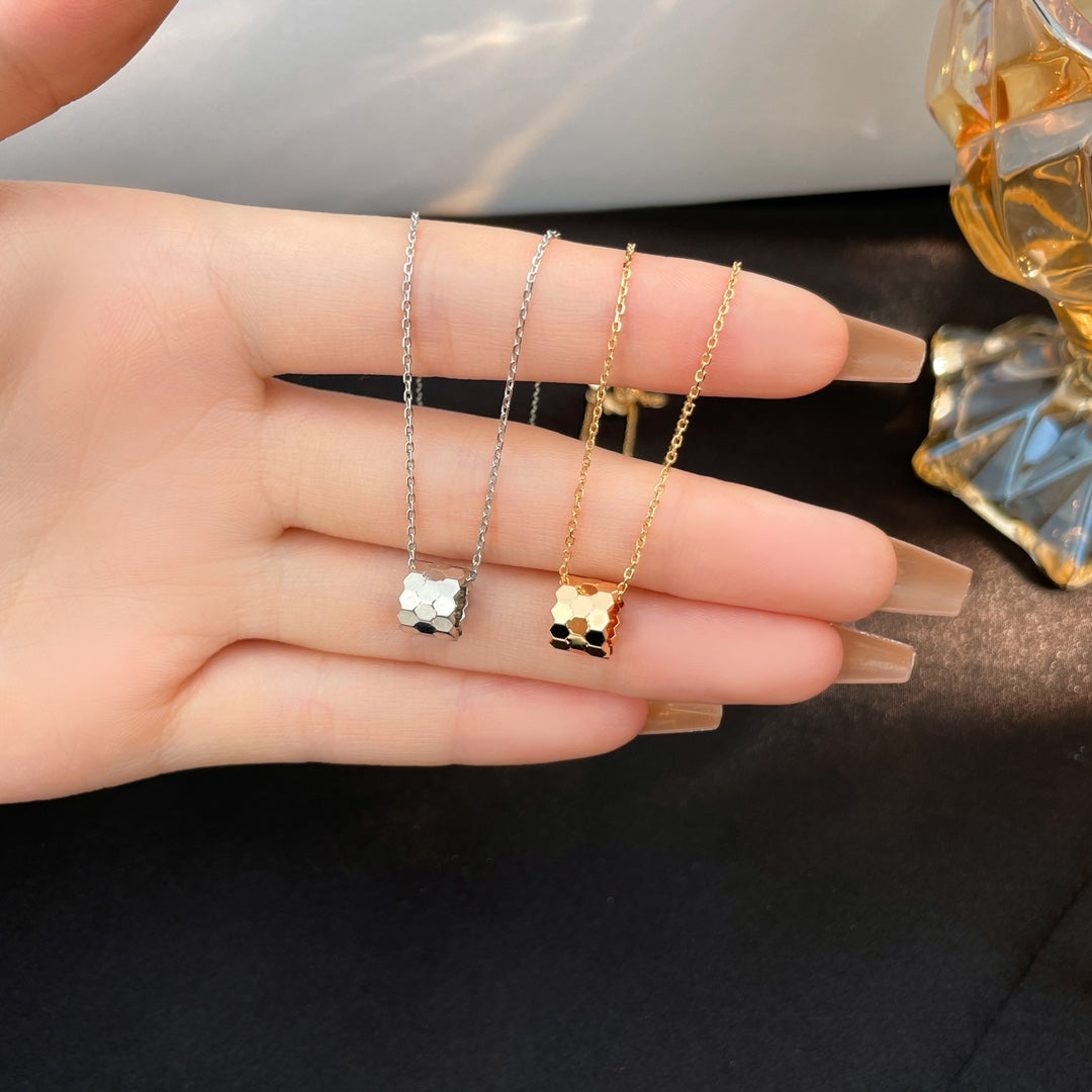 [Glow Jewelry]BEE MINI NECKLACE