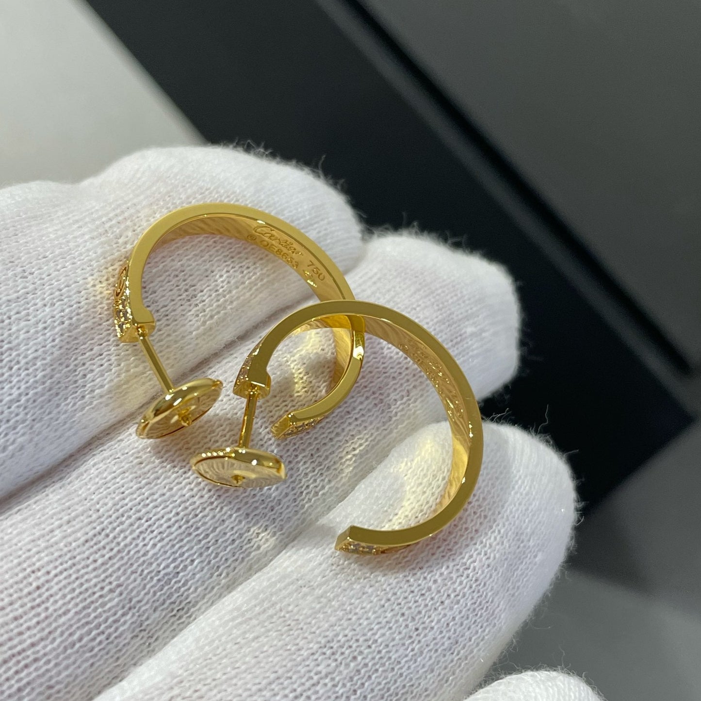 ¡®Glow Jewelry¡¯LOVE DIAMOND GOLD HOOP EARRINGS