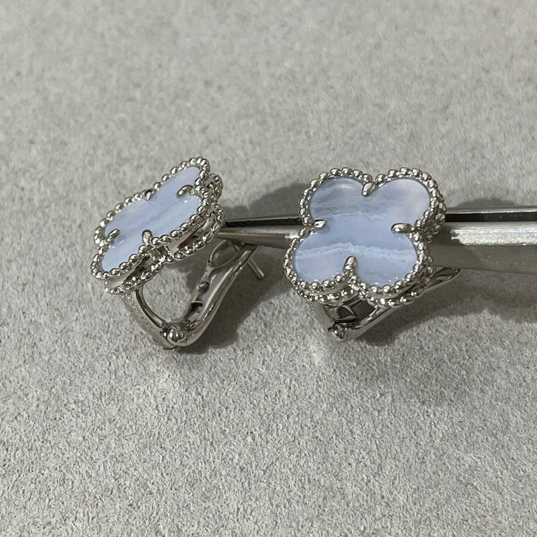 ¡®Glow Jewelry¡¯CLOVER CHALCEDONY SILVER STUD EARRINGS