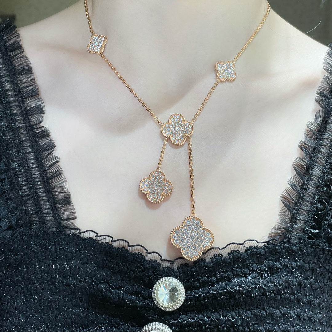 ¡®Glow Jewelry¡¯CLOVER 6 MOTIF DIAMOND PAVED NECKLACE