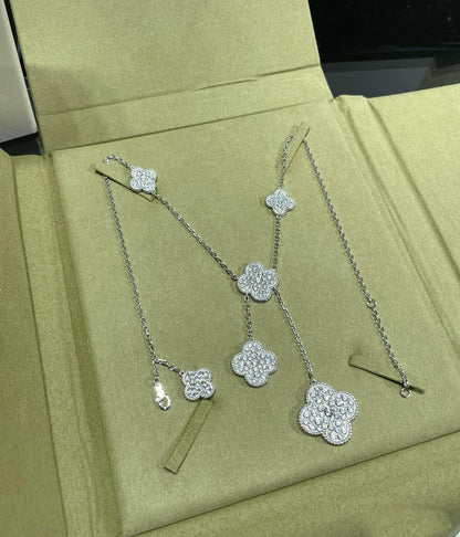 [Glow Jewelry]CLOVER 6 MOTIF DIAMOND PAVED NECKLACE