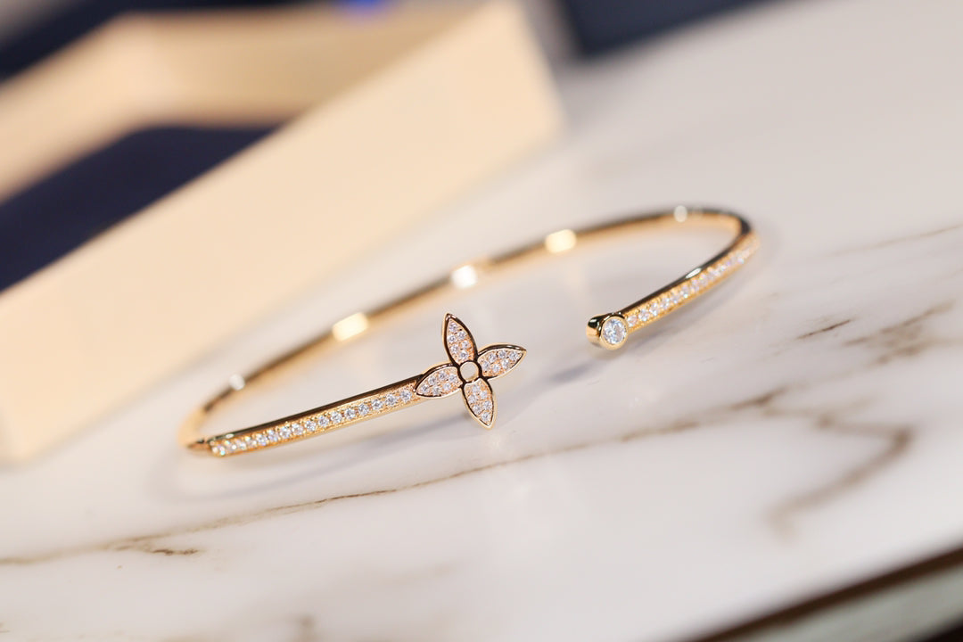 ¡®Glow Jewelry¡¯IDYLLE GOLD OPEN BRACELET DIAMOND PAVED