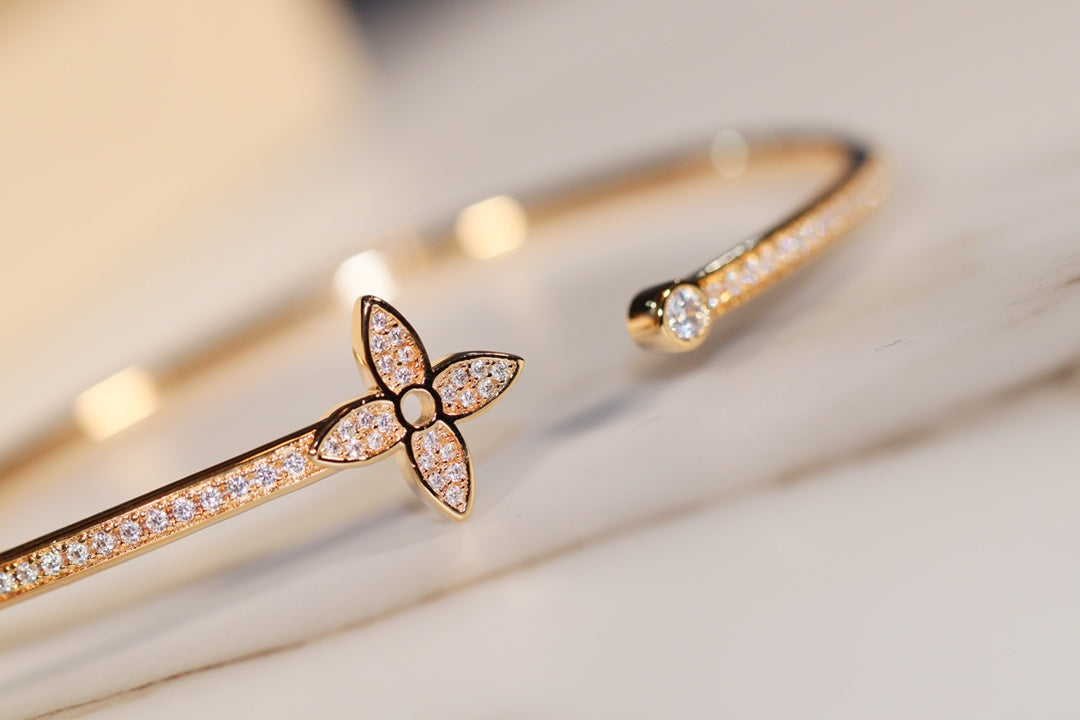 ¡®Glow Jewelry¡¯IDYLLE GOLD OPEN BRACELET DIAMOND PAVED