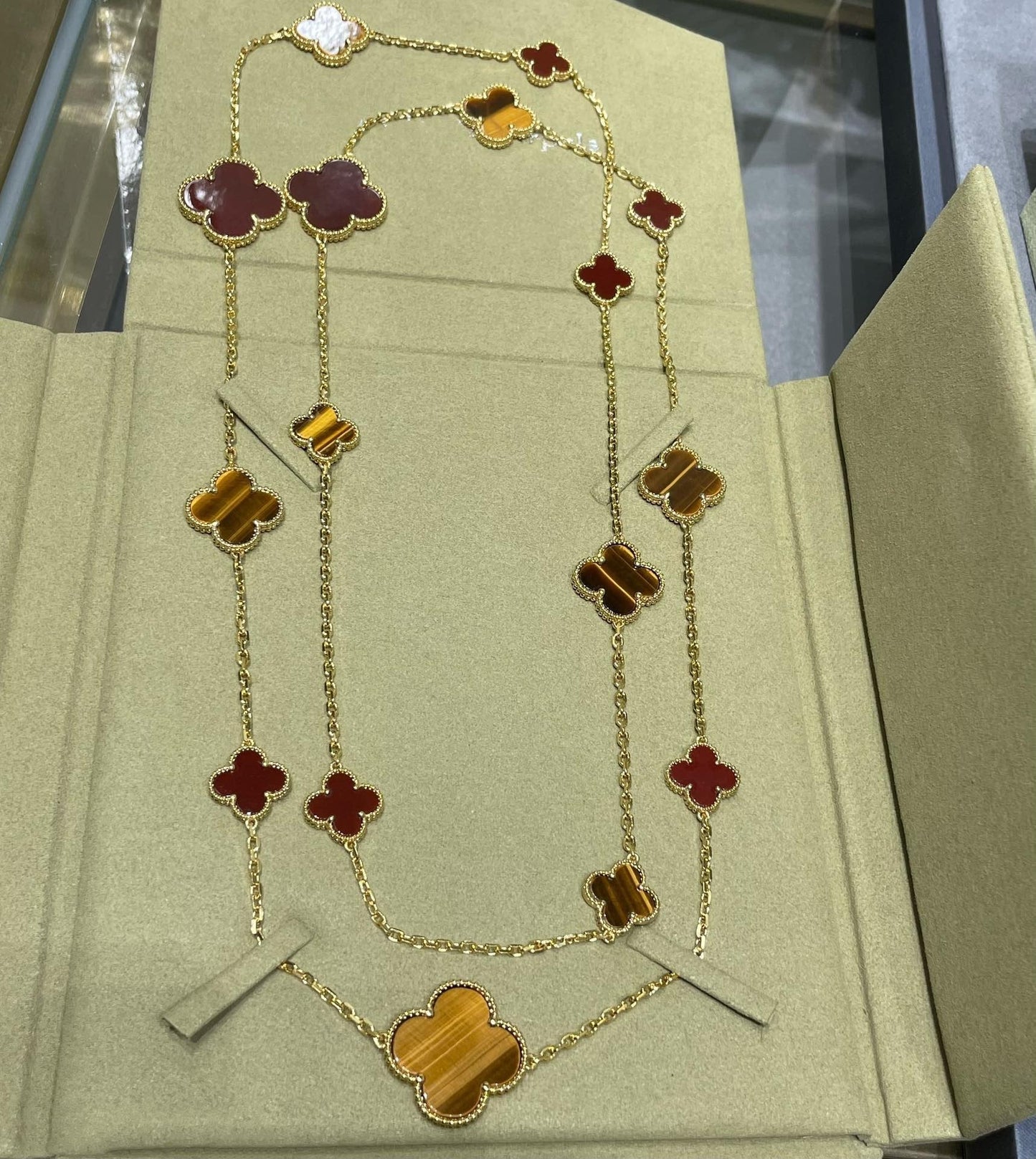 [Glow Jewelry]CLOVER 16 MOTIF CARNELIAN TIGER EYE ROSE GOLD NECKLACE