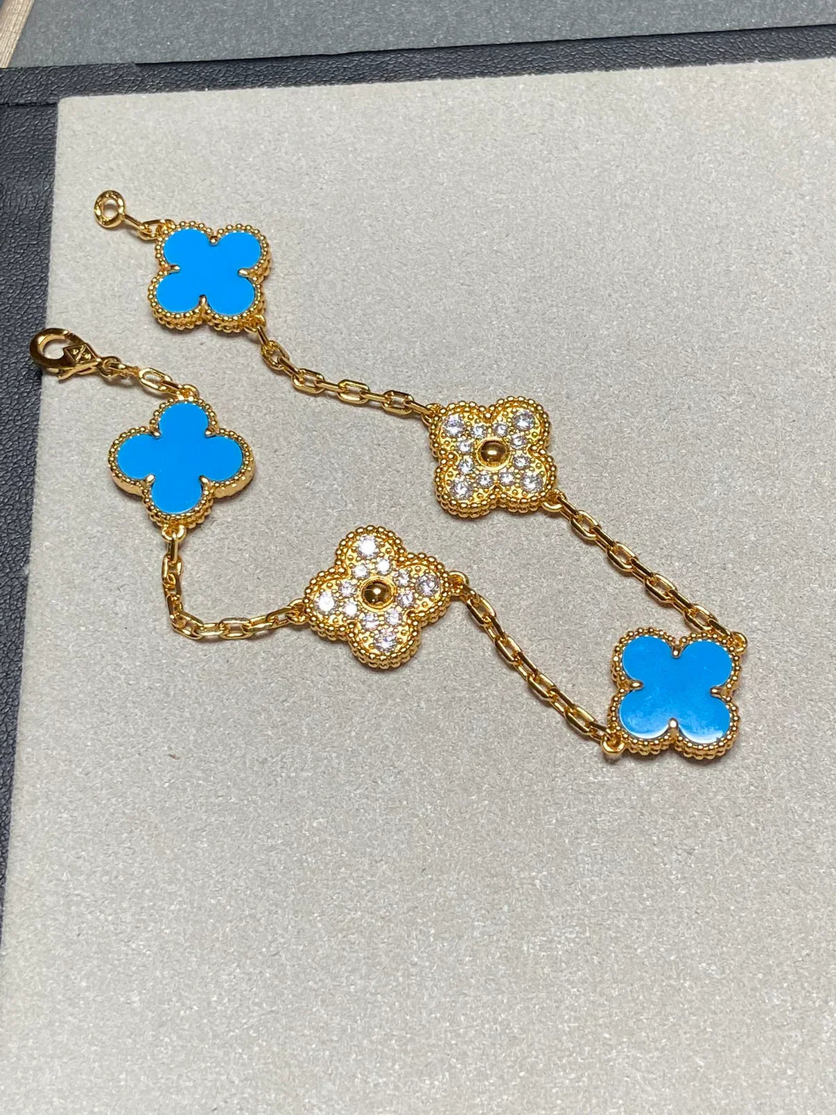 [Glow Jewelry]New CLOVER 5 MOTIF BLUE AGATE BRACELET COLLECTION