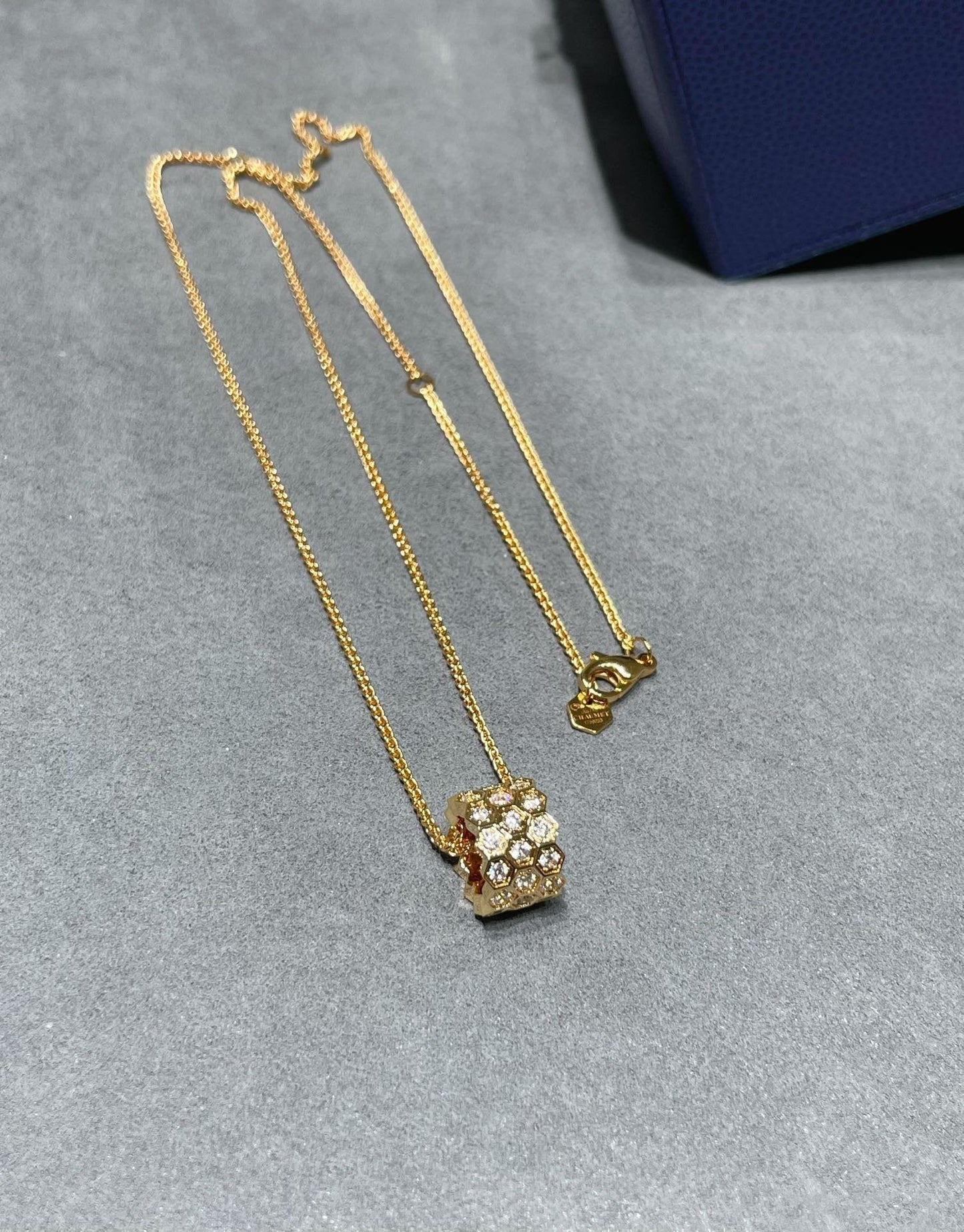 [Glow Jewelry]BEE LOVE DIAMOND PAVED 3 ROW NECKLACE
