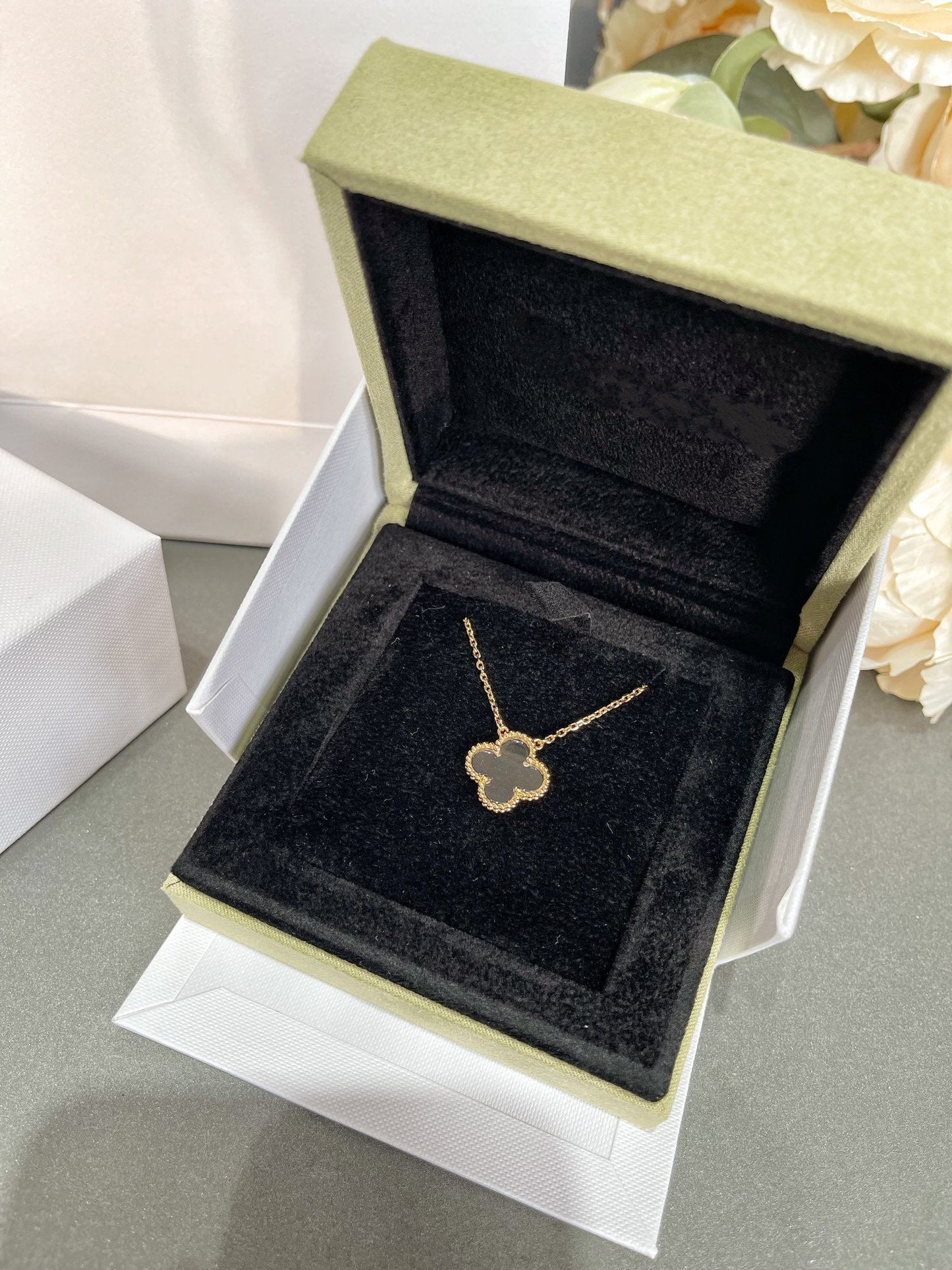 ¡®Glow Jewelry¡¯CLOVER ROCK CRYSTAL ROSE GOLD NECKLACE