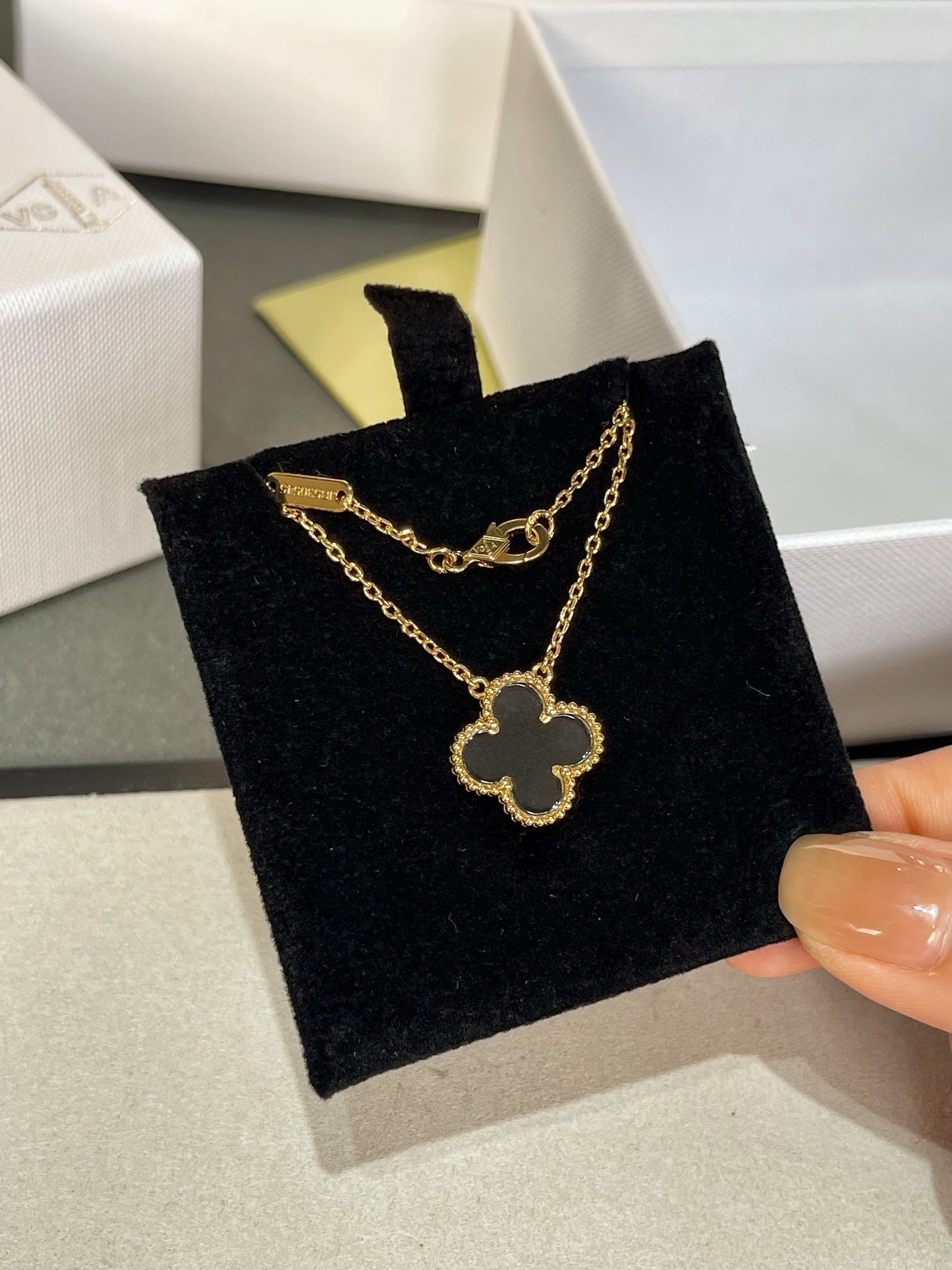 [Glow Jewelry]CLOVER ROCK CRYSTAL ROSE GOLD NECKLACE