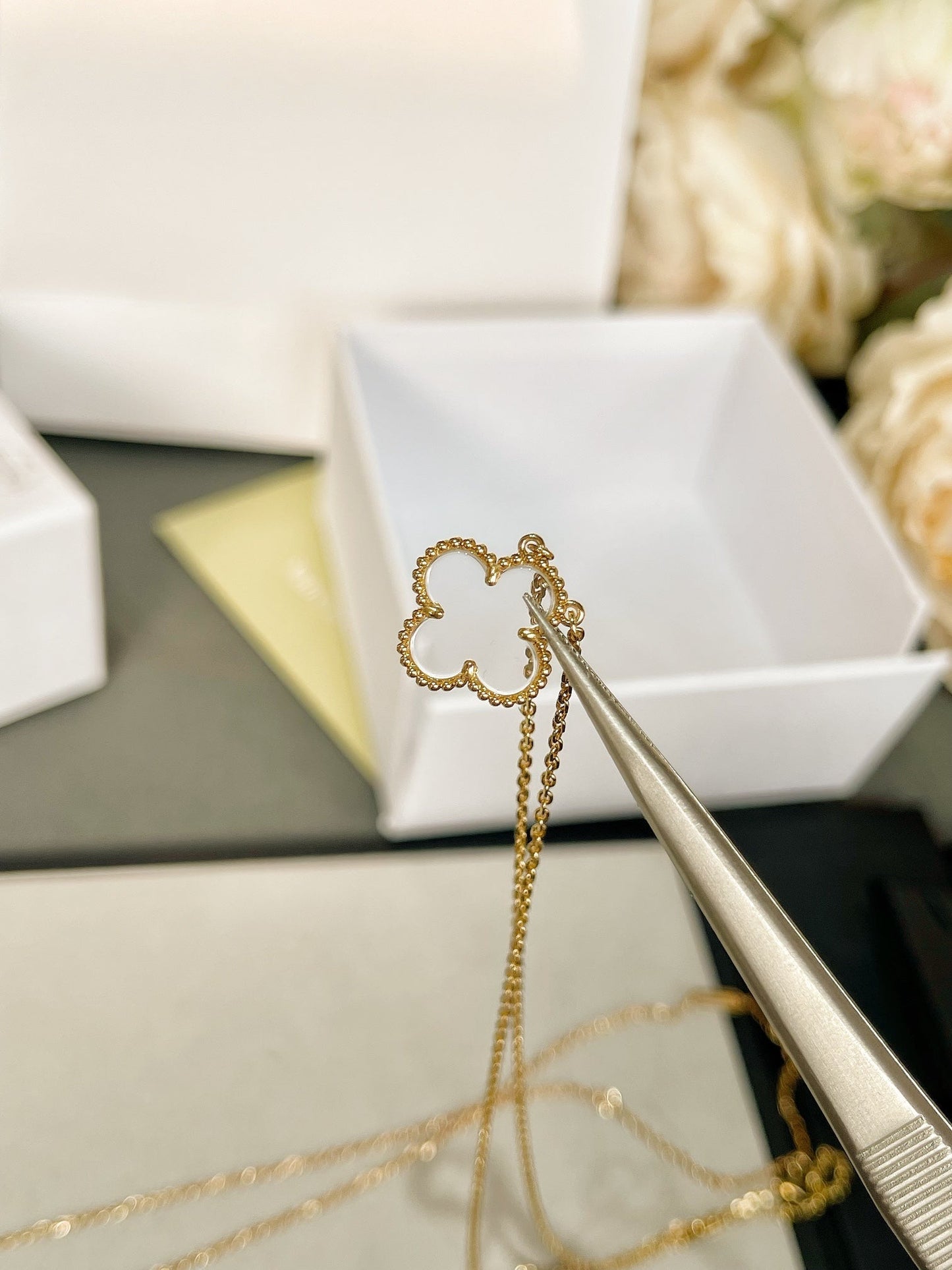 ¡®Glow Jewelry¡¯CLOVER ROCK CRYSTAL ROSE GOLD NECKLACE