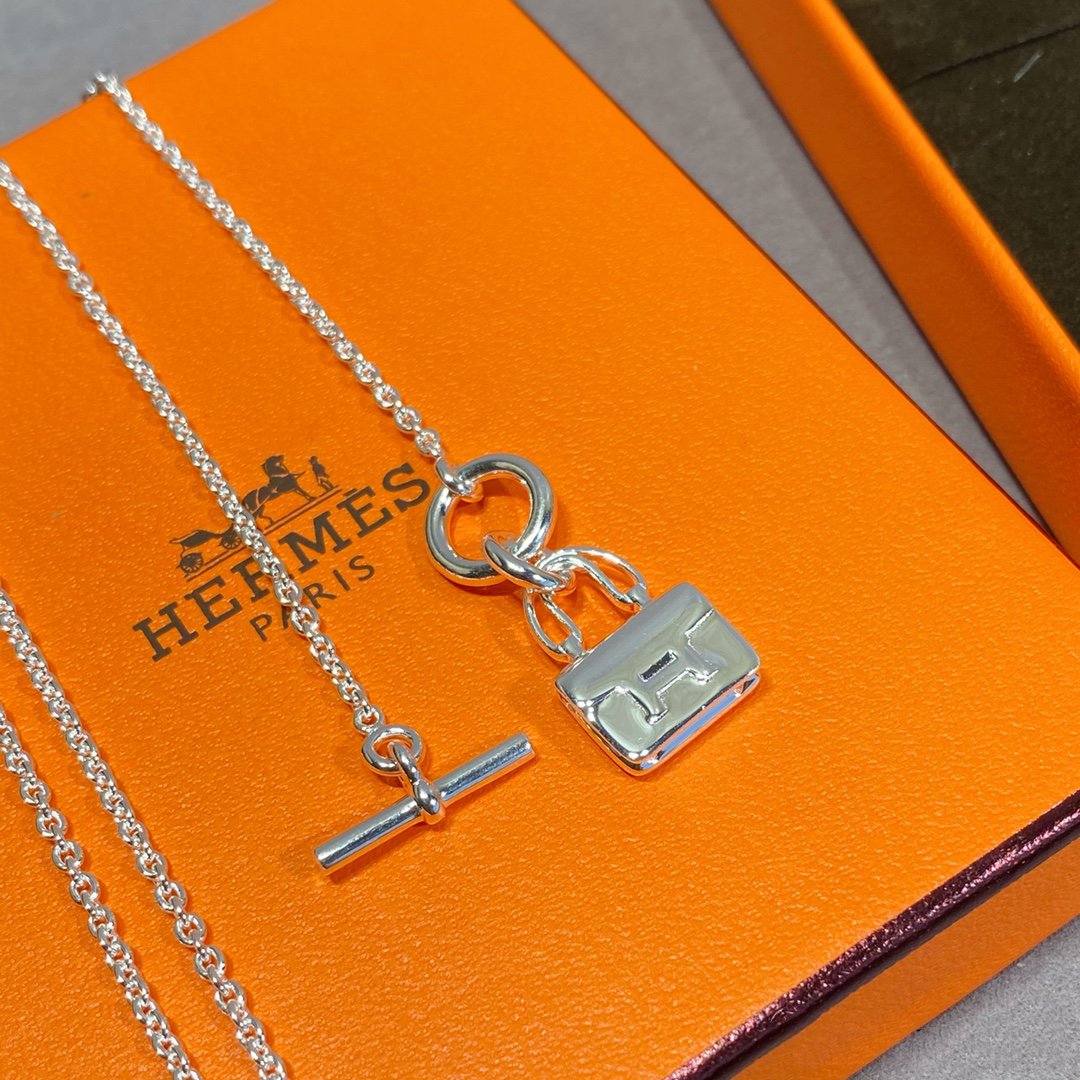 ¡®Glow Jewelry¡¯CONSTANCE PEDANT SILVER NECKLACE