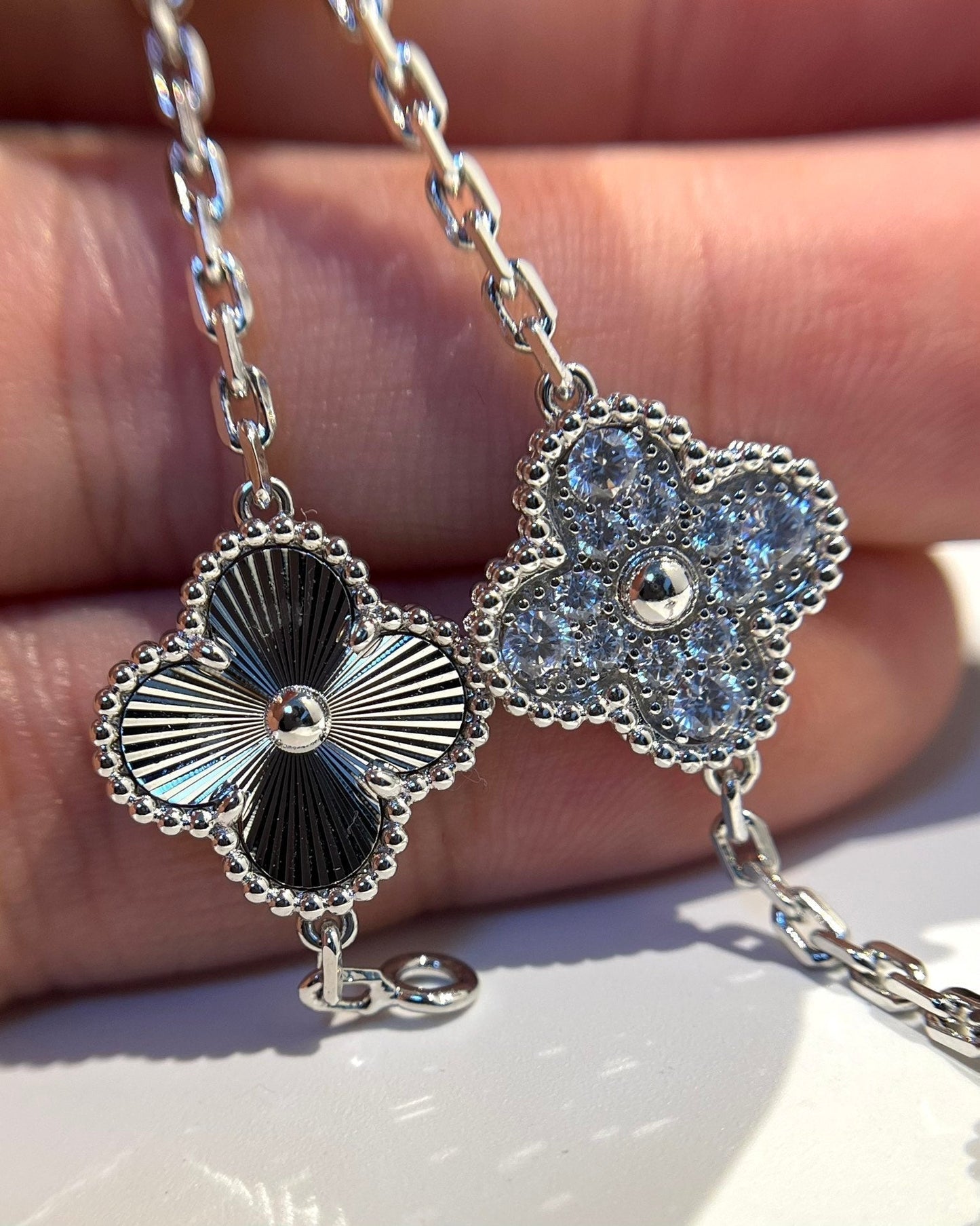 [Glow Jewelry]New  CLOVER 5 MOTIF LASER BRACELET COLLECTION