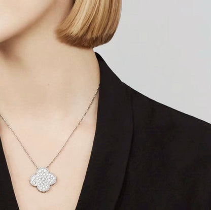 ¡®Glow Jewelry¡¯CLOVER 25MM LARGE PENDANT DIAMOND PAVED SILVER NECKLACE